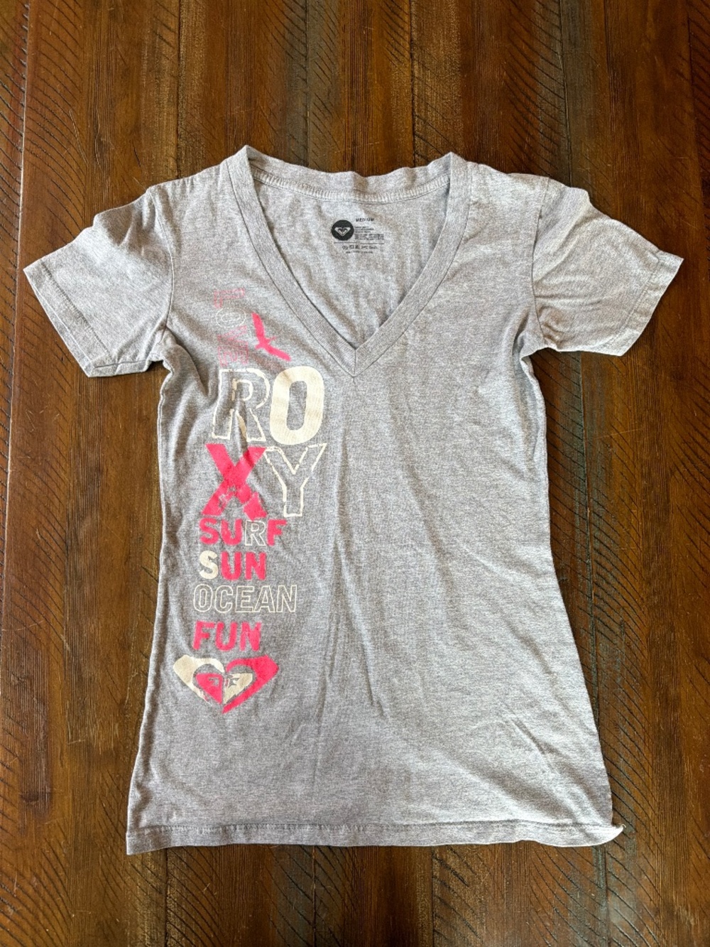 Women’s Roxy V Neck T Shirt Top Medium